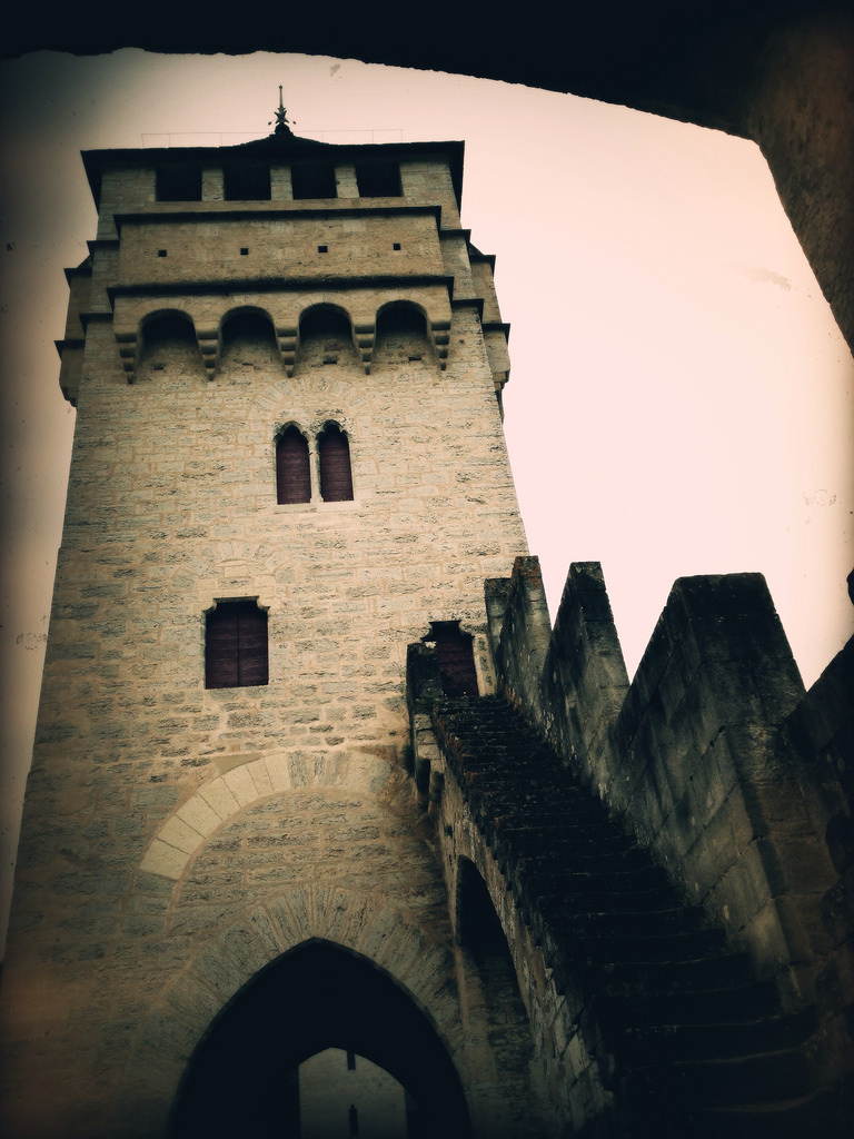 Pont Valentre Tower © Harold Davis